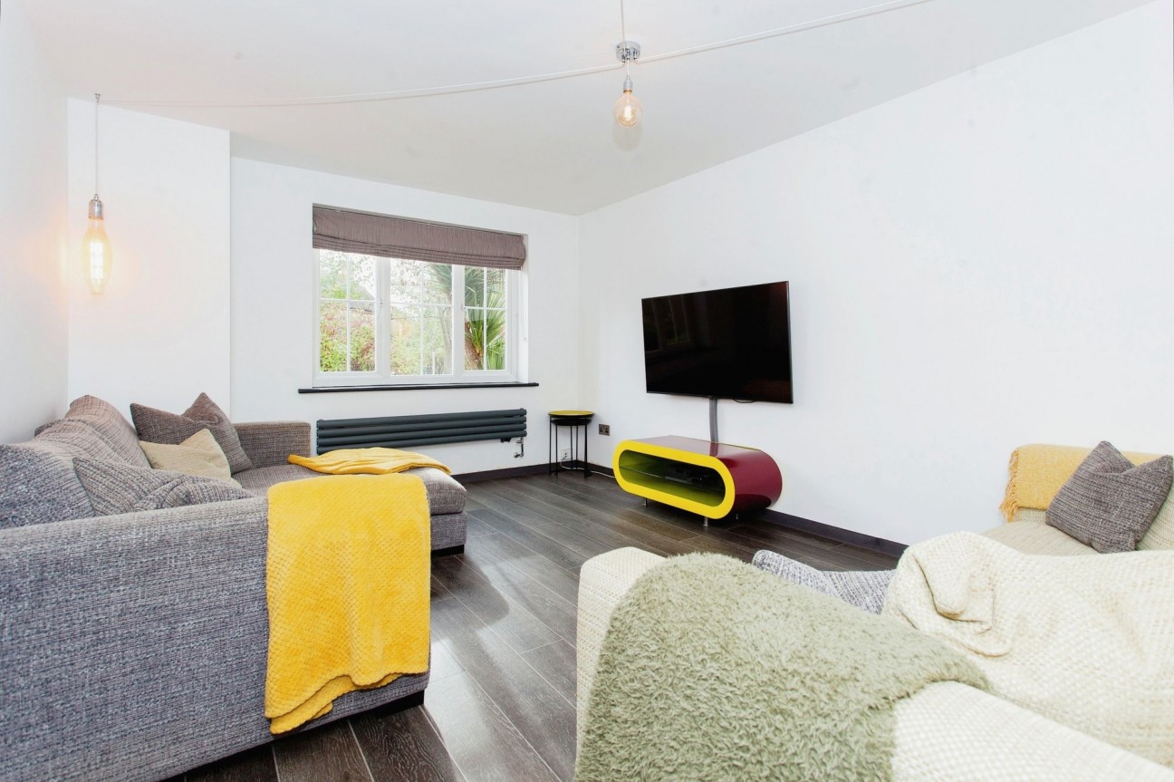 Chapmans Drive, Great Cambourne, CB23