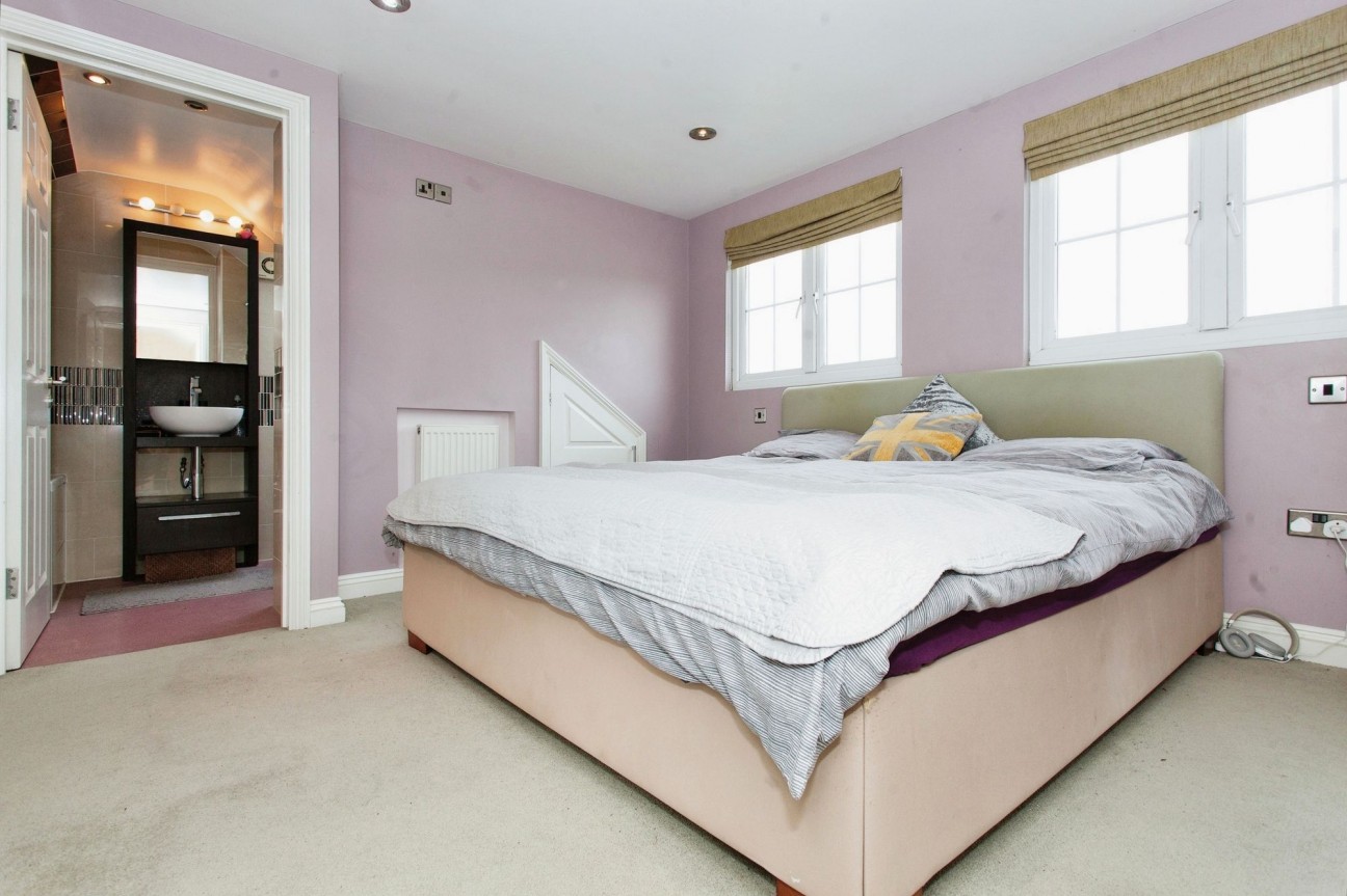 Chapmans Drive, Great Cambourne, CB23