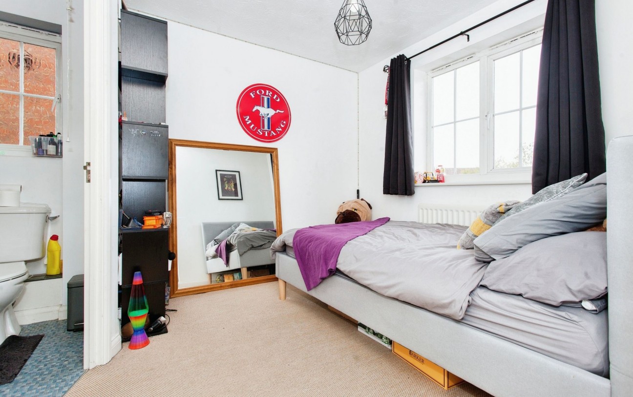 Chapmans Drive, Great Cambourne, CB23