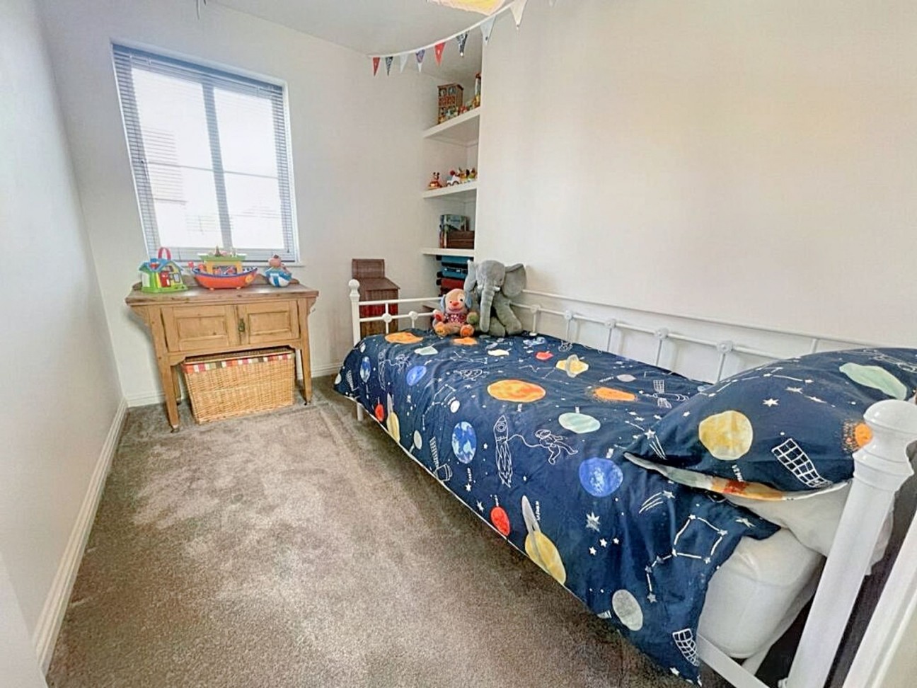 Merle Way, Lower Cambourne, CB23