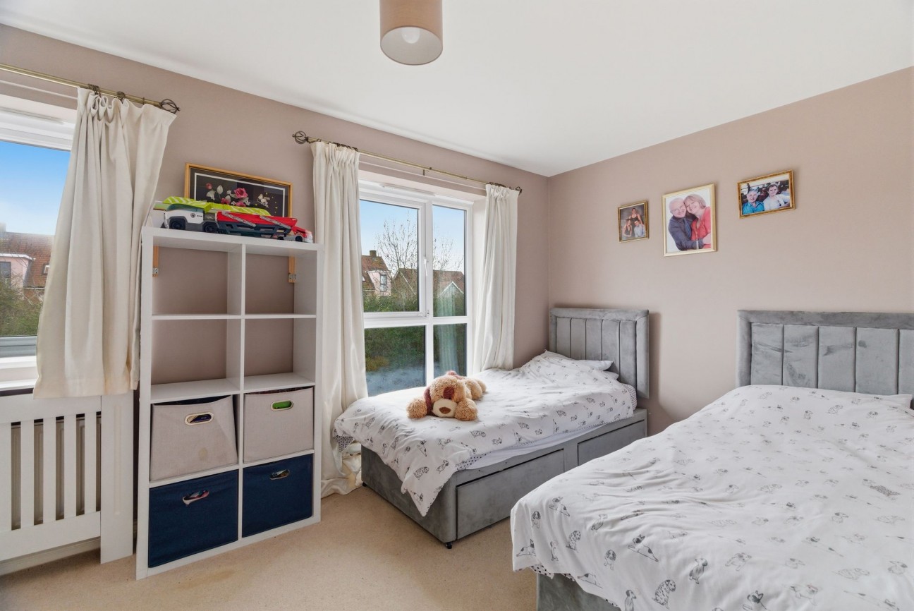 Vickers Way, Upper Cambourne, CB23