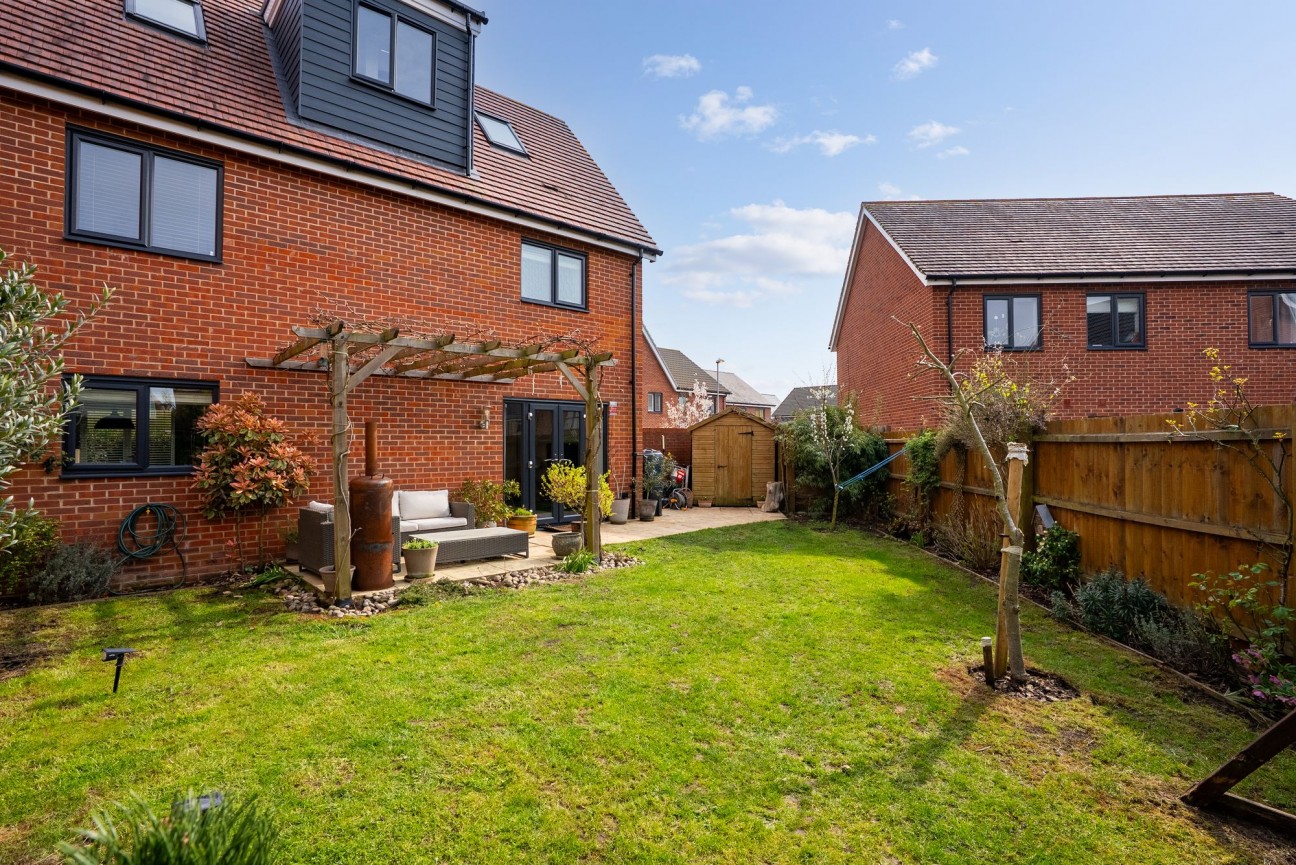 Gladiator Road, Upper Cambourne, CB23