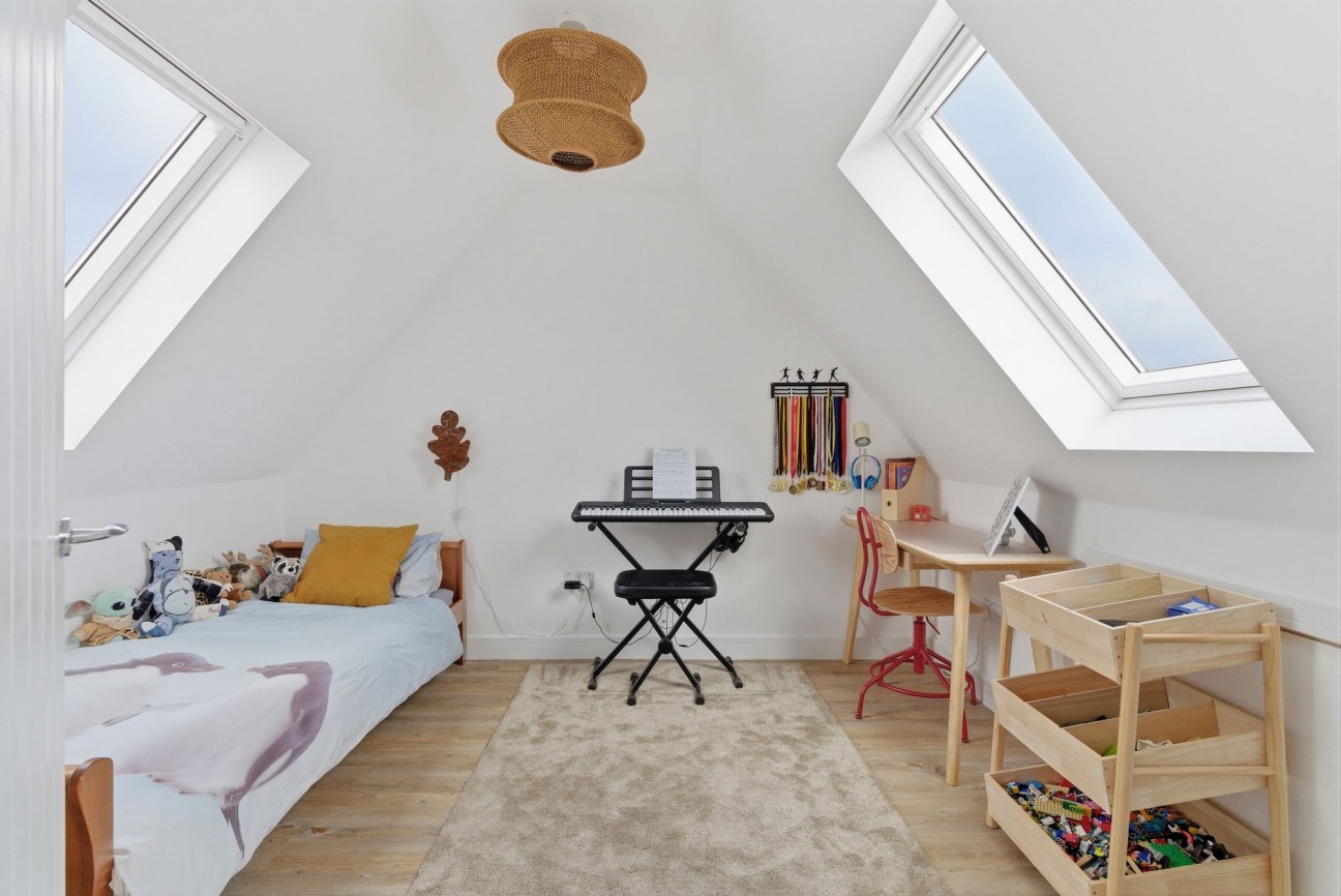 Gladiator Road, Upper Cambourne, CB23