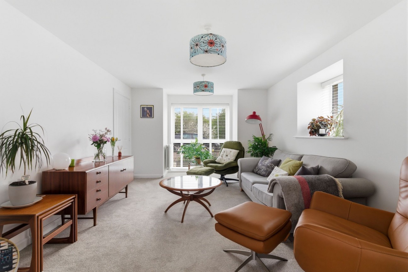 Spitfire Road, Upper Cambourne, CB23