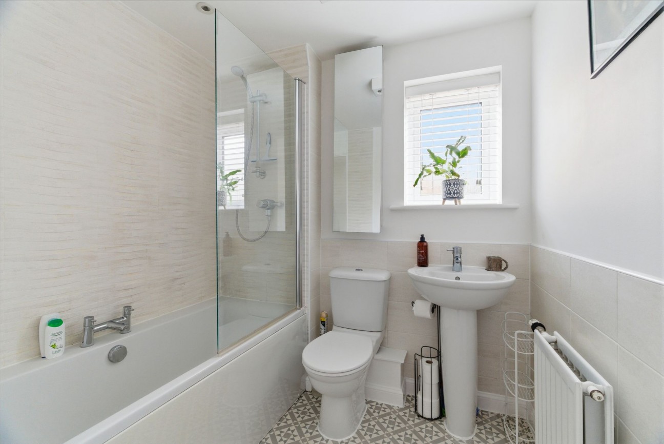 Spitfire Road, Upper Cambourne, CB23