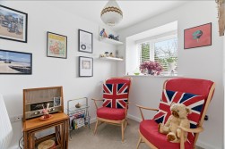 Spitfire Road, Upper Cambourne, CB23