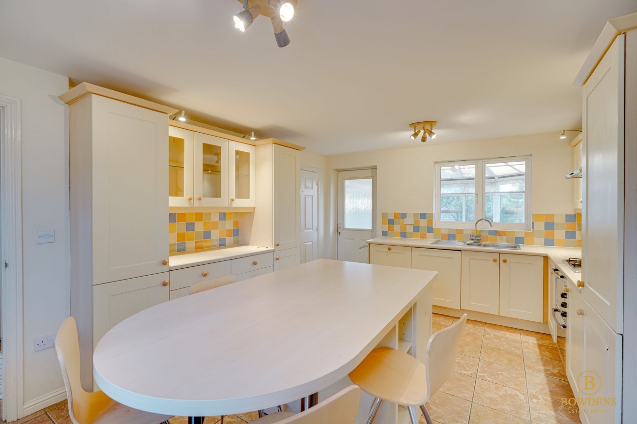 Merle Way, Lower Cambourne, CB23