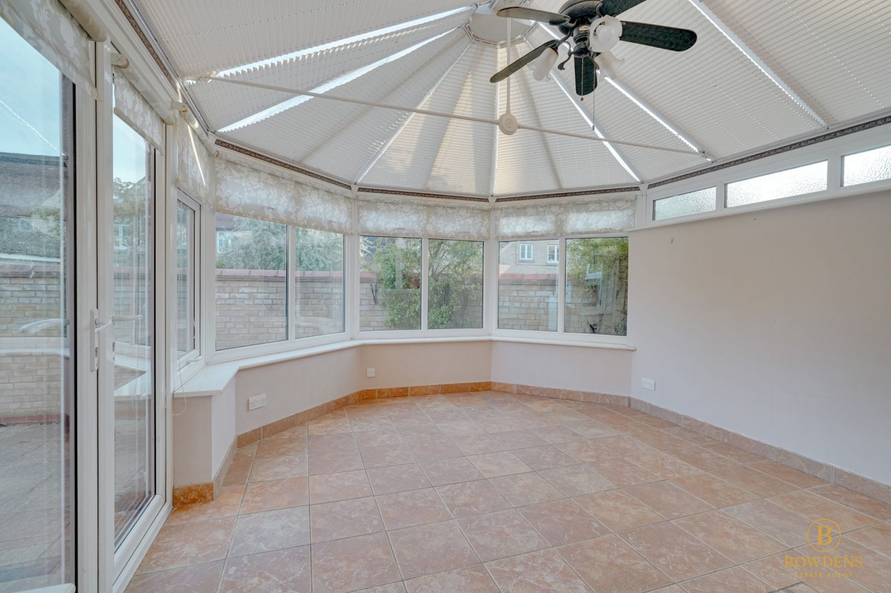 Merle Way, Lower Cambourne, CB23