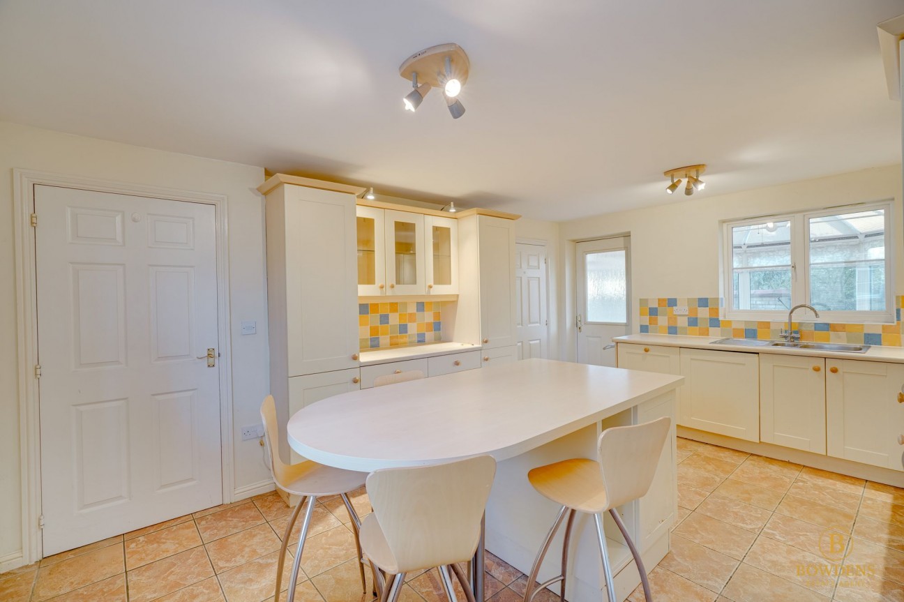 Merle Way, Lower Cambourne, CB23