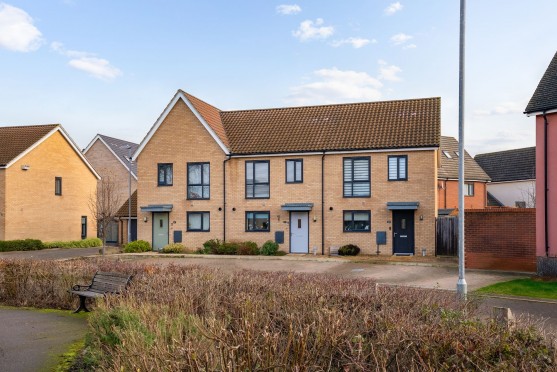 Short Drive, Upper Cambourne, CB23