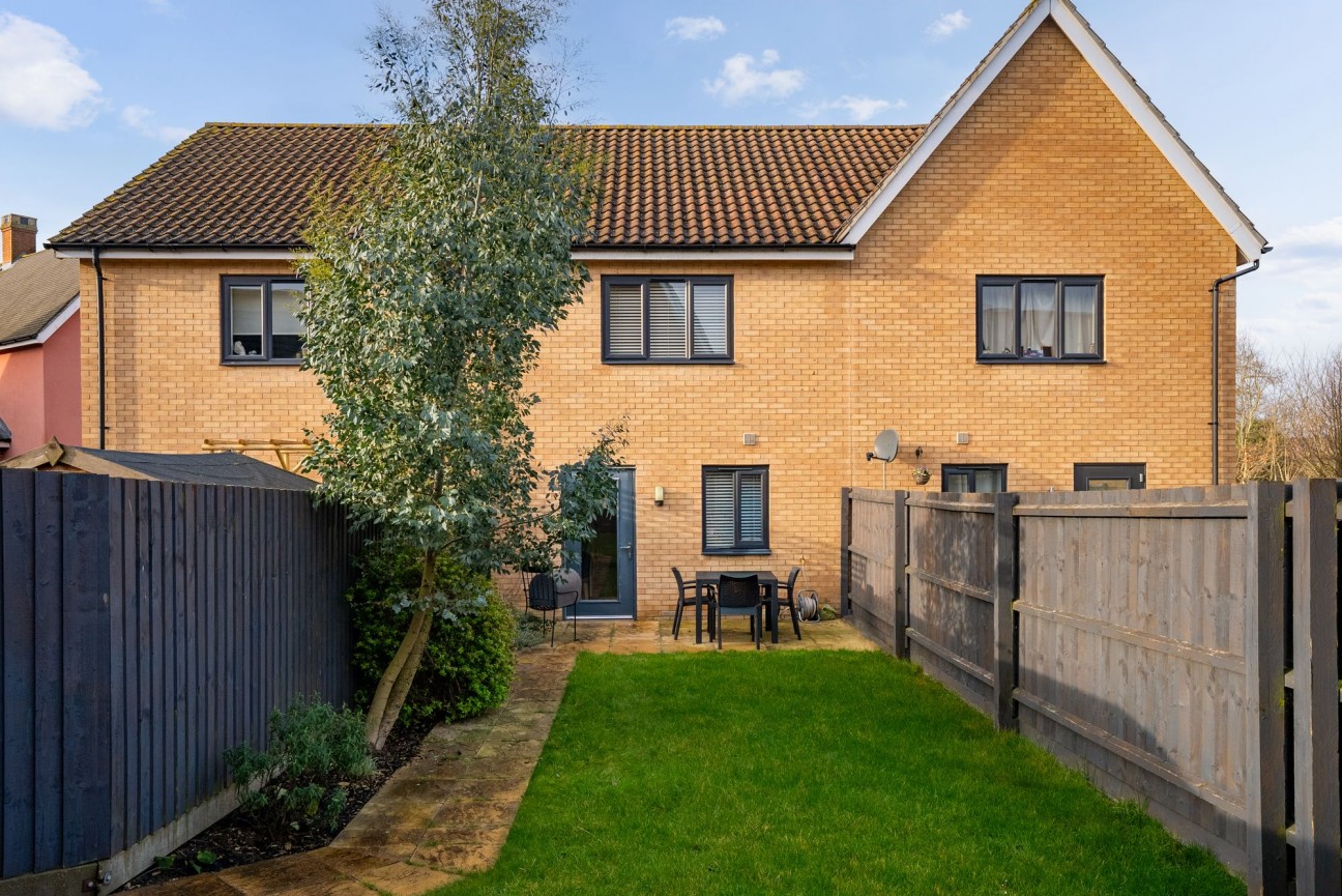 Short Drive, Upper Cambourne, CB23