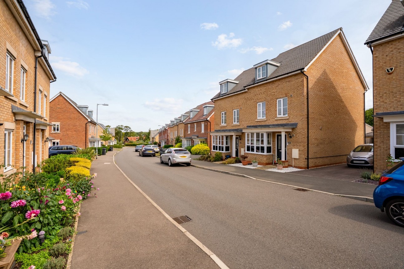 Summers Hill Drive, Papworth Everard, CB23