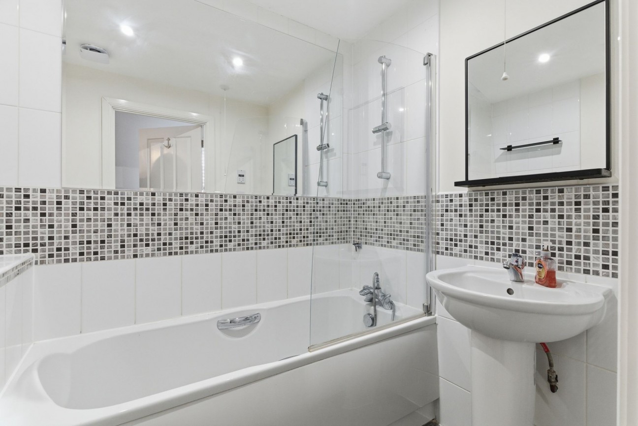 Greenhaze Lane, Great Cambourne, CB23