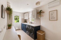 Brookfield Way, Lower Cambourne, CB23