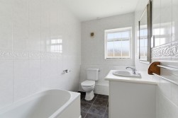 Brookfield Way, Lower Cambourne, CB23