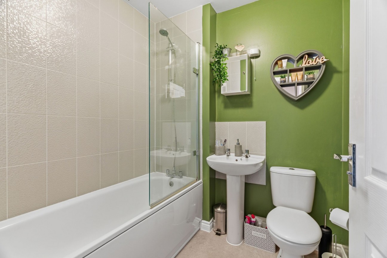 Short Drive, Upper Cambourne, CB23