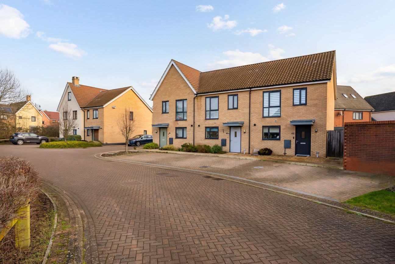 Short Drive, Upper Cambourne, CB23