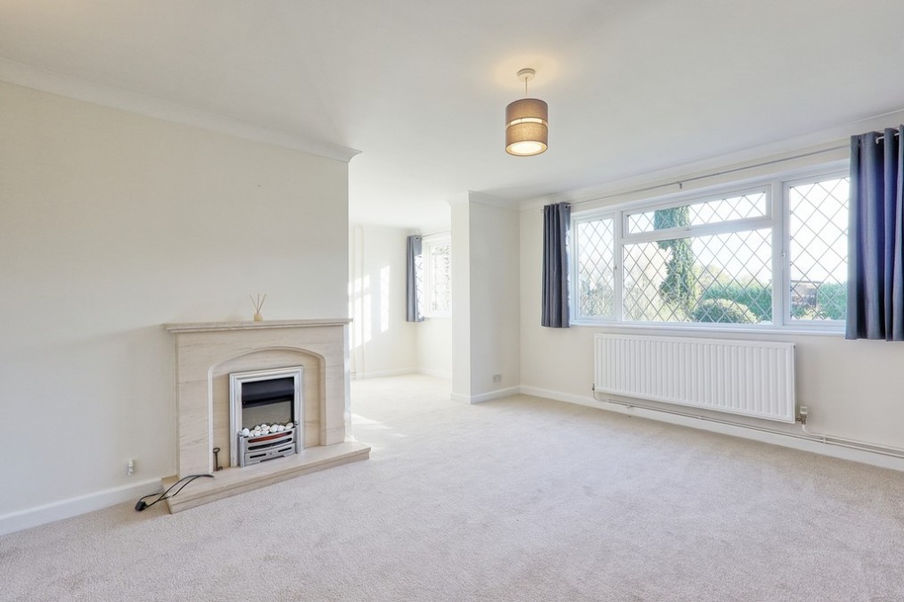 Woodfield Road, Hadleigh