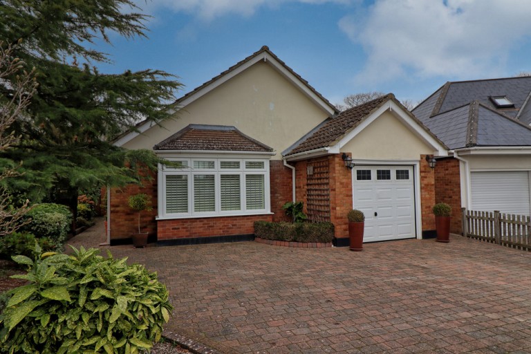 Woodlands close