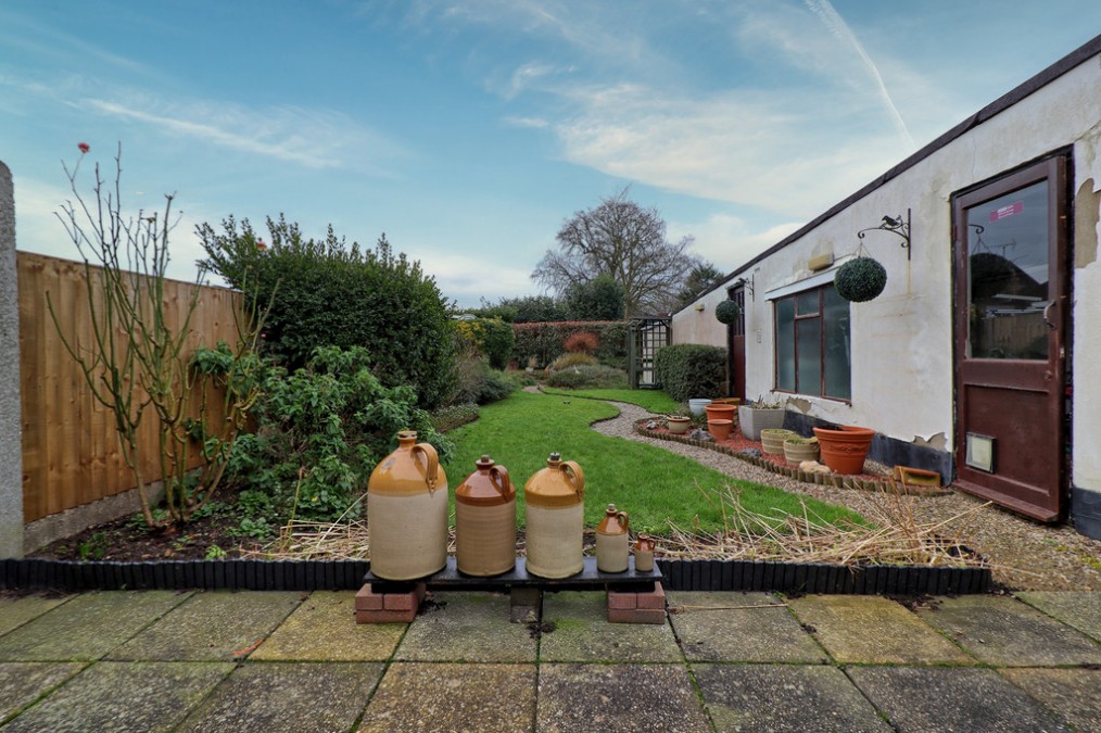 Bramble Road, Daws Heath