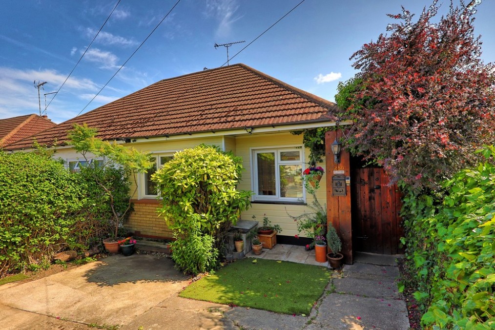 Hart Road, Thundersley