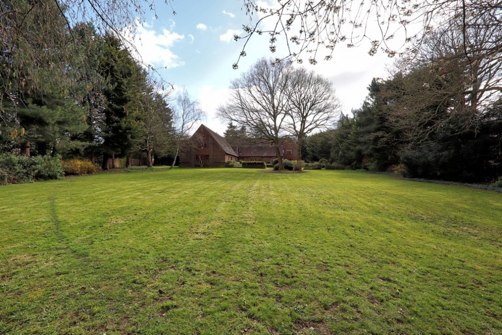 Daws Heath