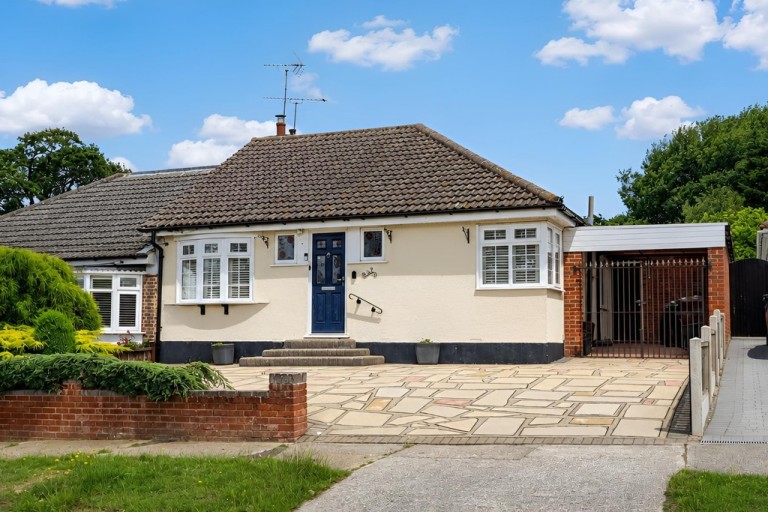Fairmeade Avenue, Daws Heath