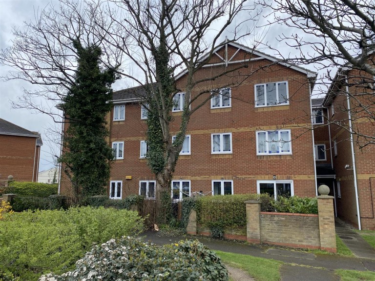 Queens Lodge, Benfleet Road,Hadleigh