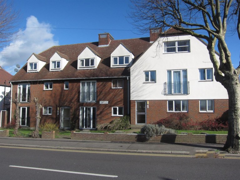 Dalwood Court, Leigh