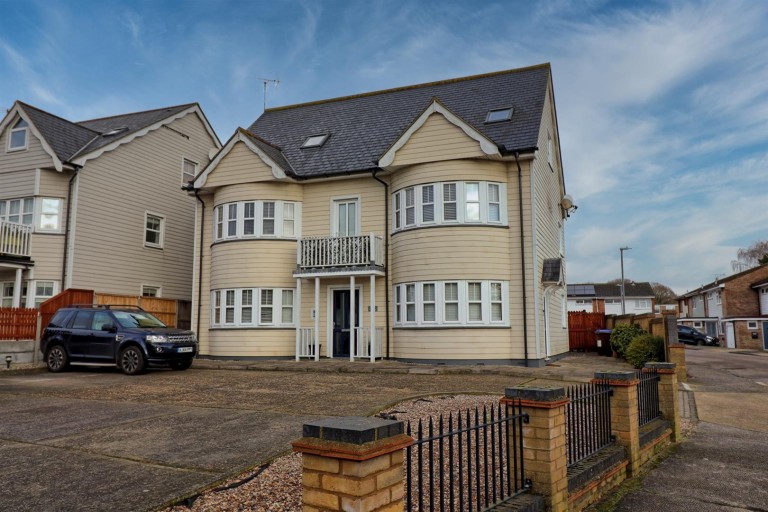 Maple Grange Hart Road Thundersley