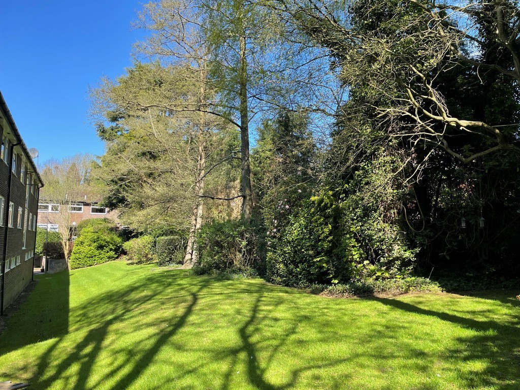 Warren Close, Bramhall, SK7 3LH