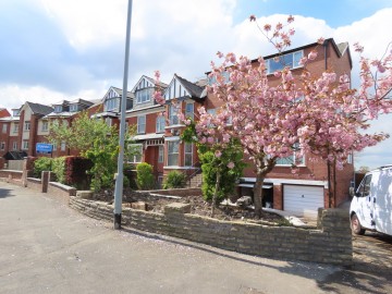 Ladybridge Road, Cheadle Hulme, SK8 5BL
