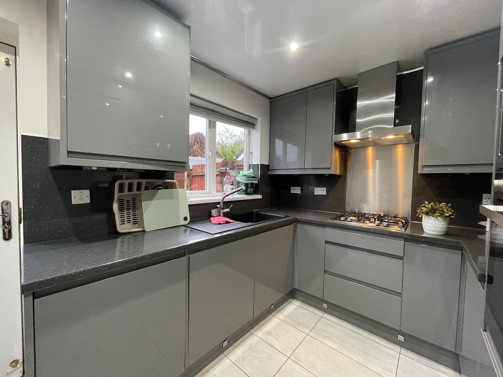Lavington Avenue, Cheadle