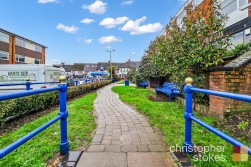 Maynard Place, Cuffley, Potters Bar, Hertfordshire, EN6 4JA
