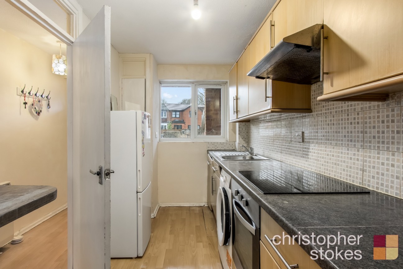 Maynard Place, Cuffley, Potters Bar, Hertfordshire, EN6 4JA