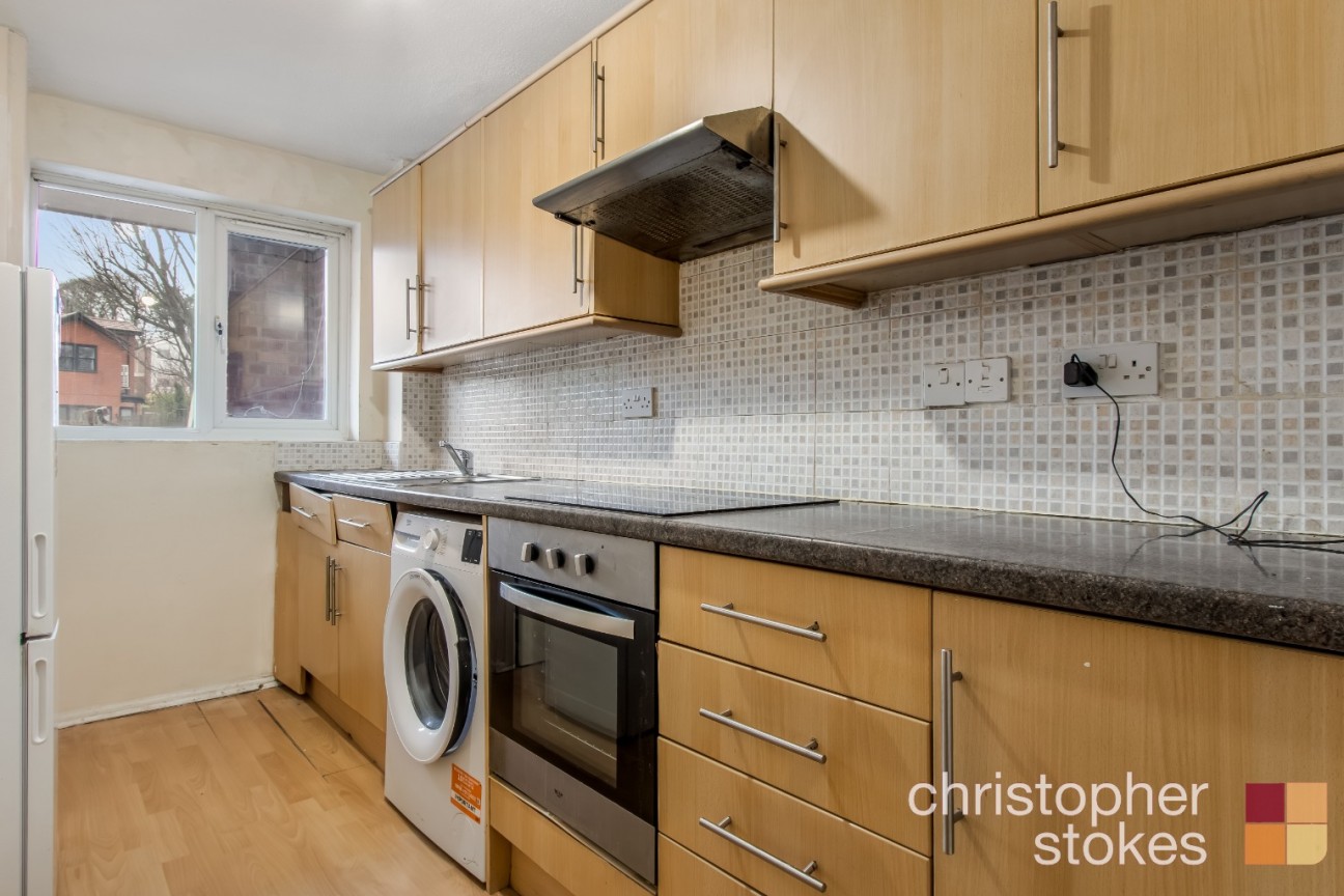 Maynard Place, Cuffley, Potters Bar, Hertfordshire, EN6 4JA