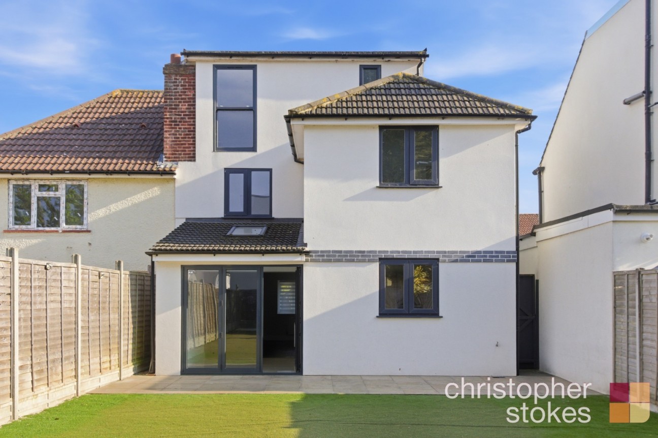 Franklin Avenue, Cheshunt, Hertfordshire, EN7 5DZ