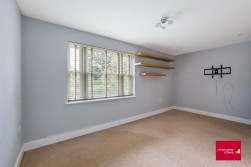 Alexis Row, High Road, Broxbourne, Hertfordshire, EN10 7FJ