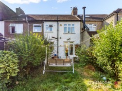 Trinity Lane, Waltham Cross, EN8