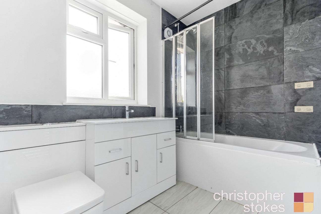 Bury Green Road, Cheshunt, Waltham Cross, Hertfordshire, EN7 5AG