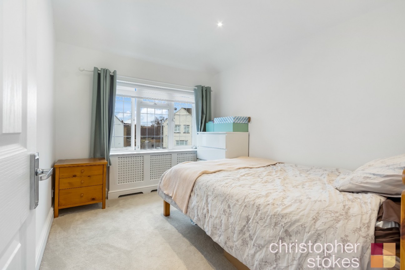 Goffs Oak Avenue, Goffs Oak, Waltham Cross, Hertfordshire, EN7 5NJ