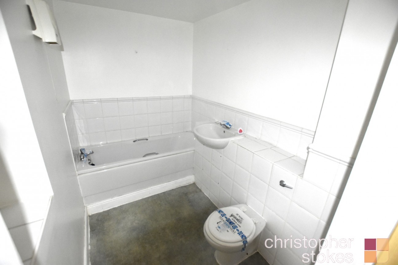 Plomer Avenue, Hoddesdon, Hertfordshire, EN11 9FP