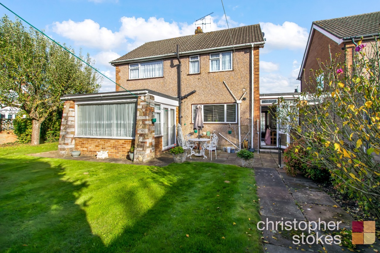 Rushleigh Avenue, Cheshunt, Waltham Cross, Hertfordshire, EN8 8PS