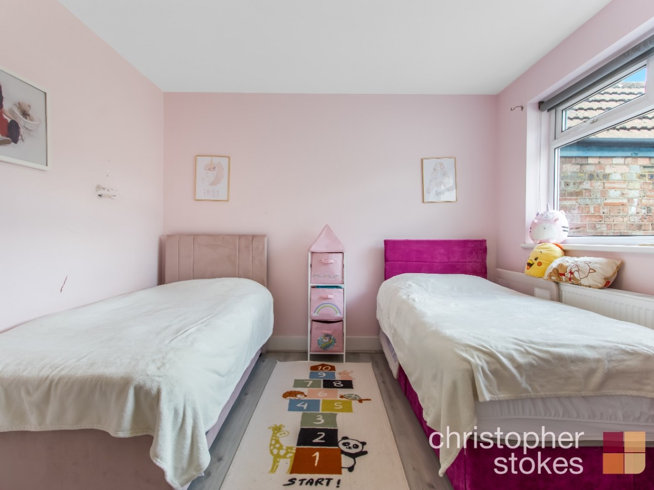 Cheshunt Folly, Brookfield Lane West, Cheshunt, Hertfordshire, EN8 0QY