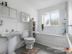 Cheshunt Folly, Brookfield Lane West, Cheshunt, Hertfordshire, EN8 0QY