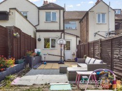 Cheshunt Folly, Brookfield Lane West, Cheshunt, Hertfordshire, EN8 0QY