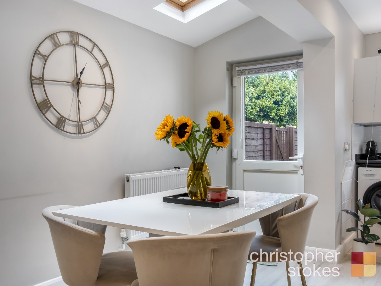 Cheshunt Folly, Brookfield Lane West, Cheshunt, Hertfordshire, EN8 0QY