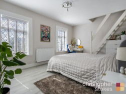 Cheshunt Folly, Brookfield Lane West, Cheshunt, Hertfordshire, EN8 0QY