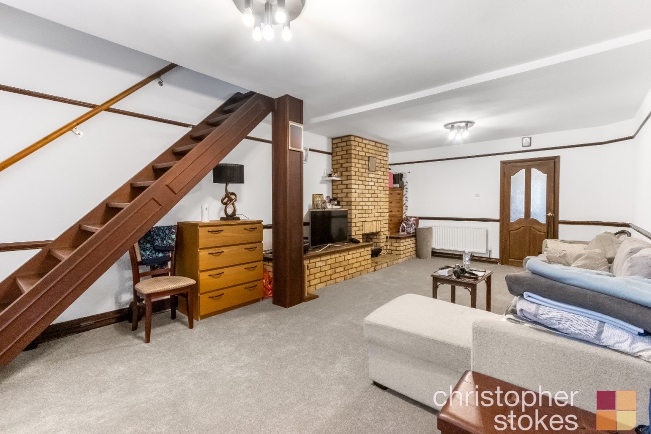 Cross Road, Waltham Cross, Hertfordshire, EN8 7HU