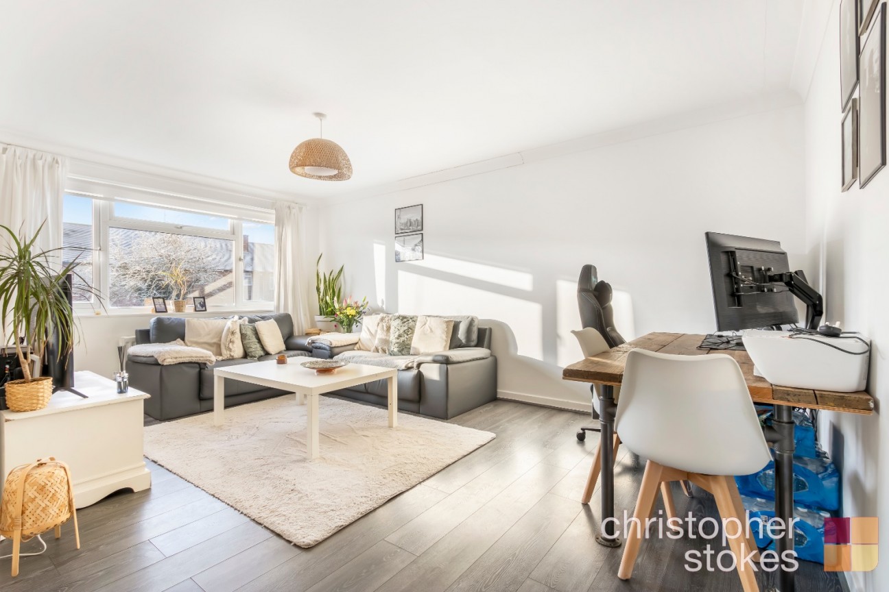 Ousden Close, Cheshunt, Waltham Cross, Hertfordshire, EN8 9RQ